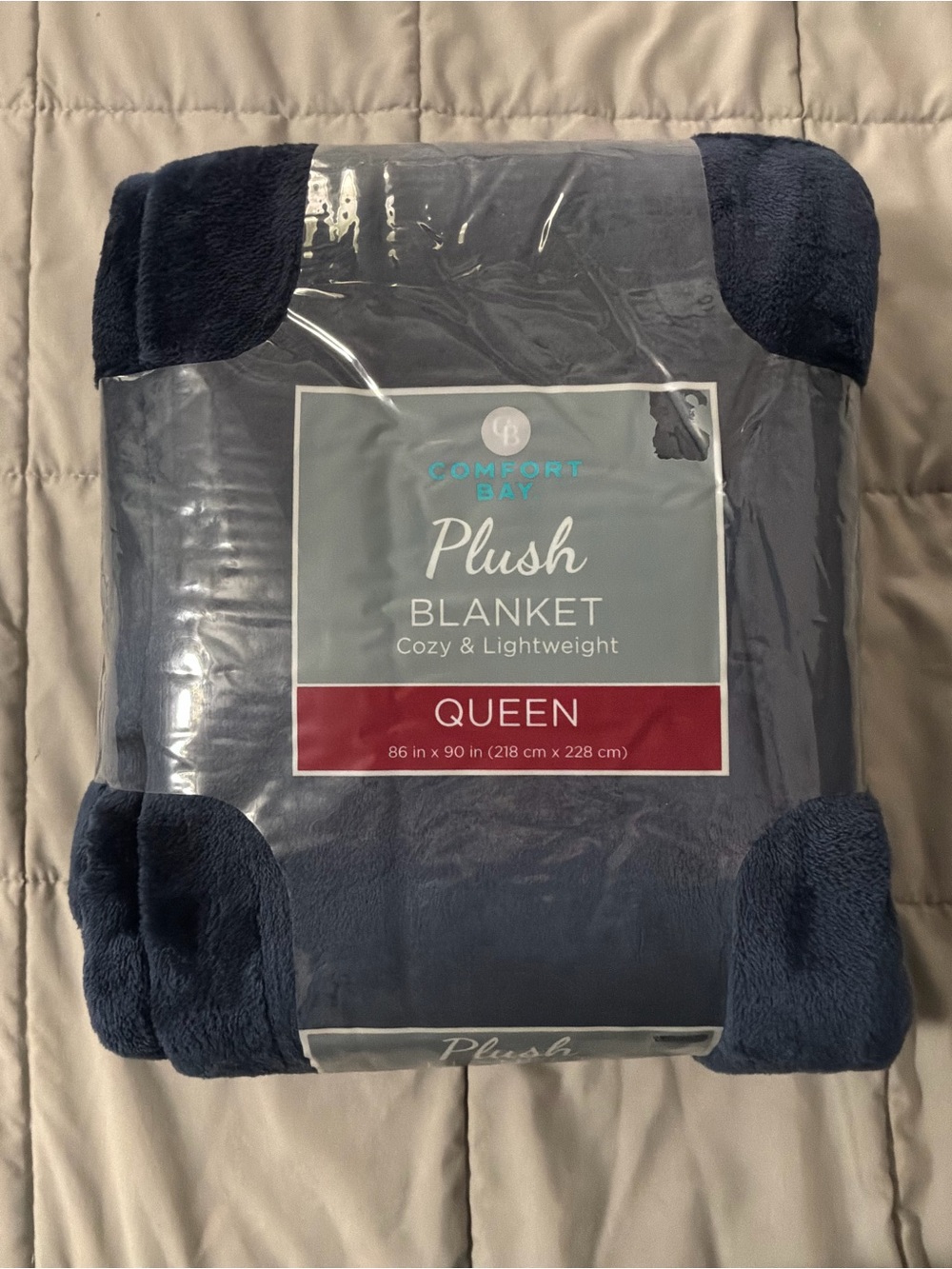 Comfort Bay Plush Cozy & Lightweight Queen Size Blanket in Navy Blue